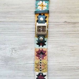 Fossil Snap Watch Crocheted